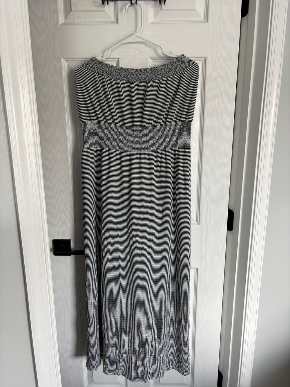 Lark + Grey strapless dress — Fits like an XL
